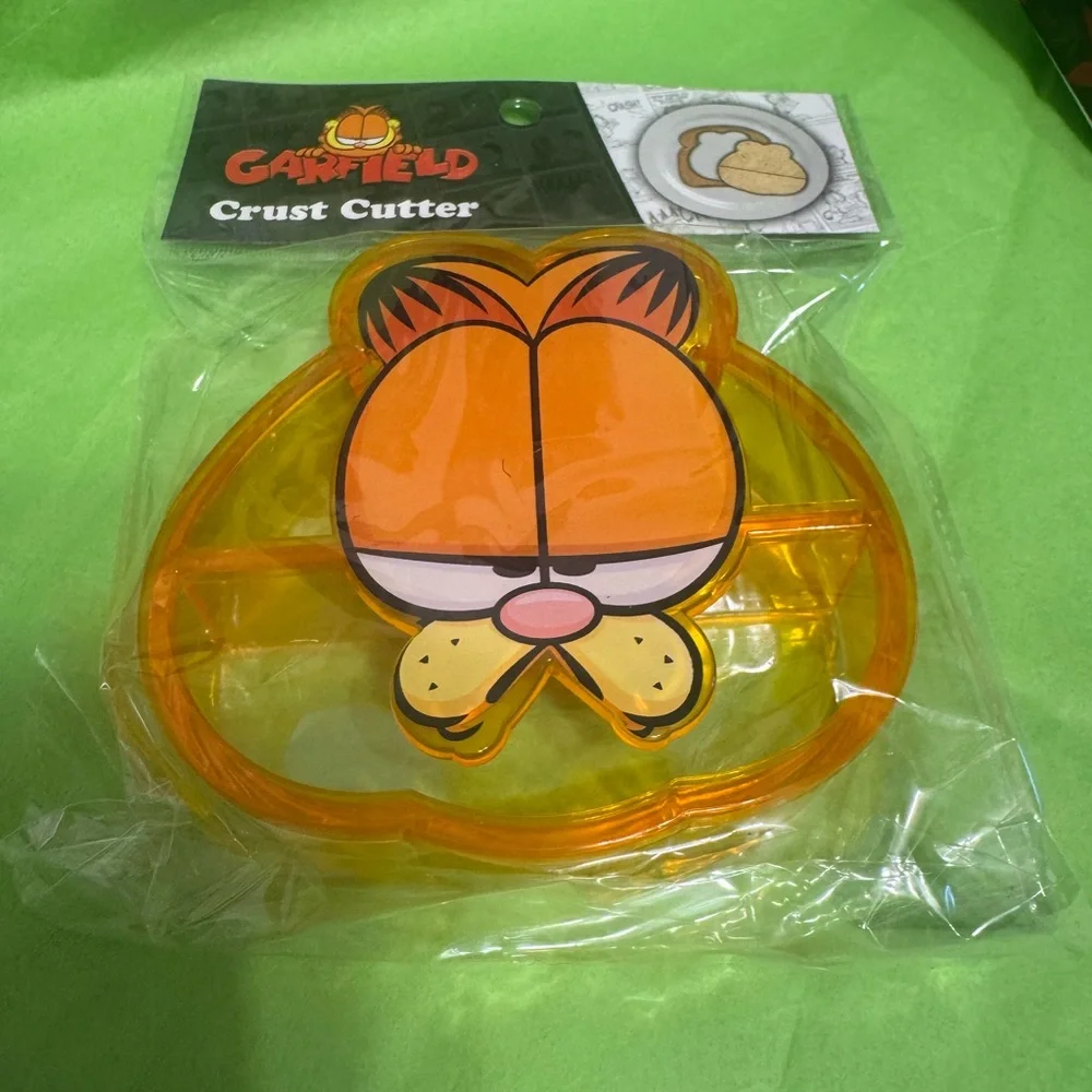 Garfield Crust Cutter - Picture 4 of 6